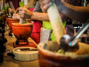 Bife de Ancho  steak cooking class in Mendoza